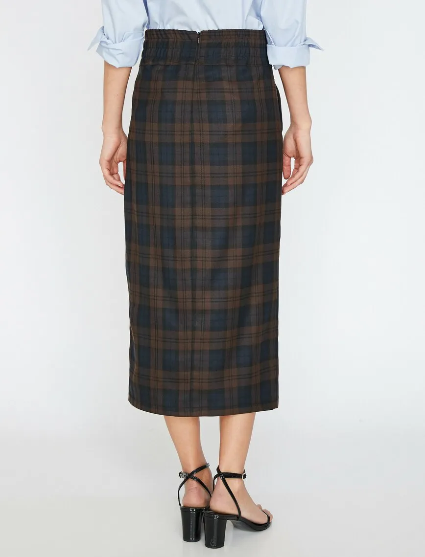 12197 Black Check Midi Skirt