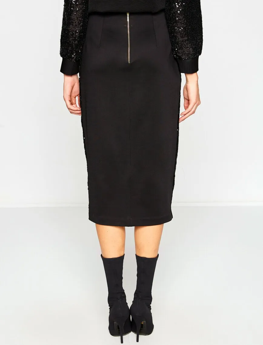 12305 Black Plain Midi Skirt