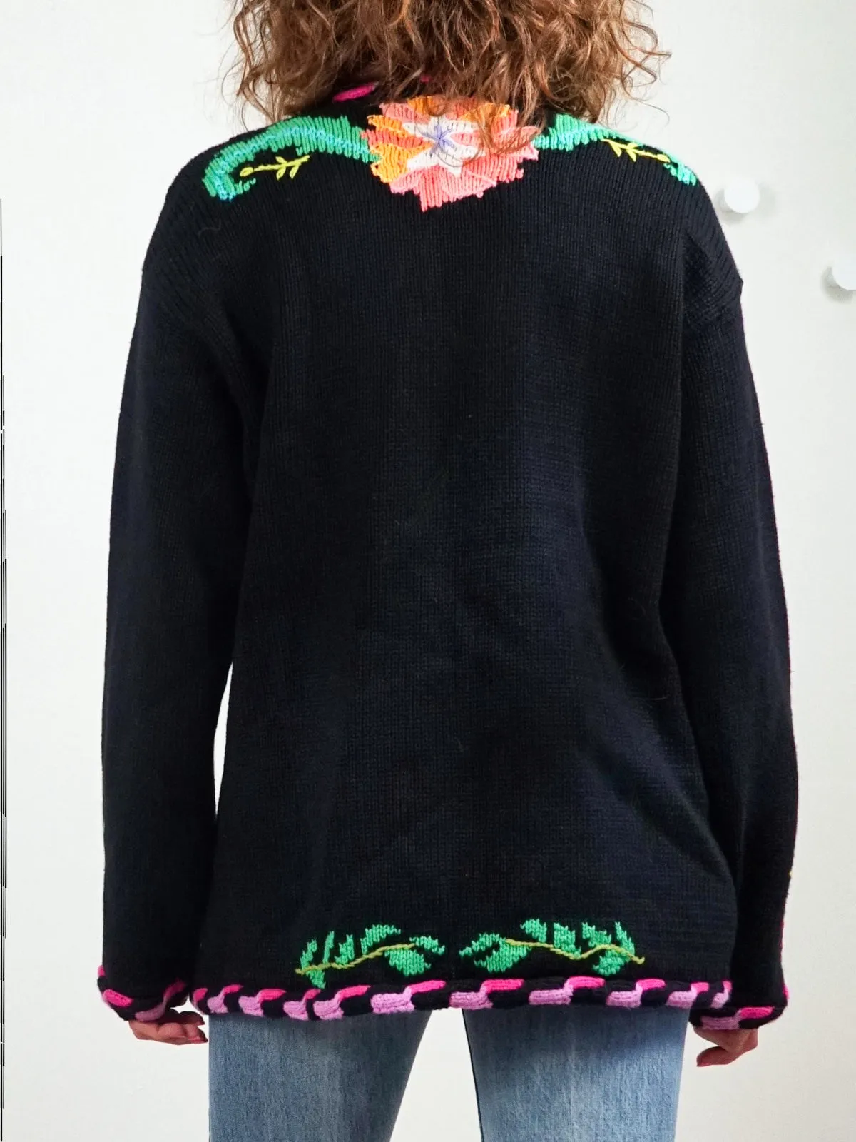 90's Floral Handknit Sweater