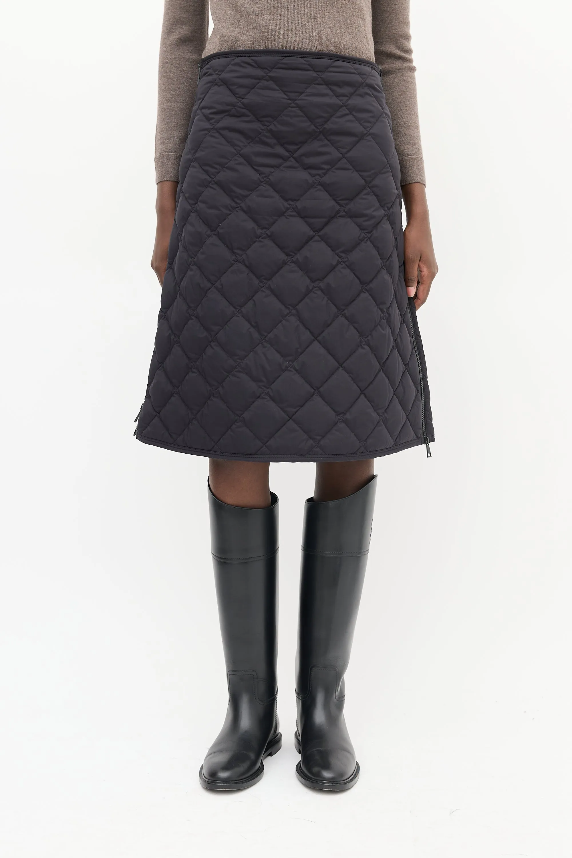 Black Quilted Gonna Midi Skirt