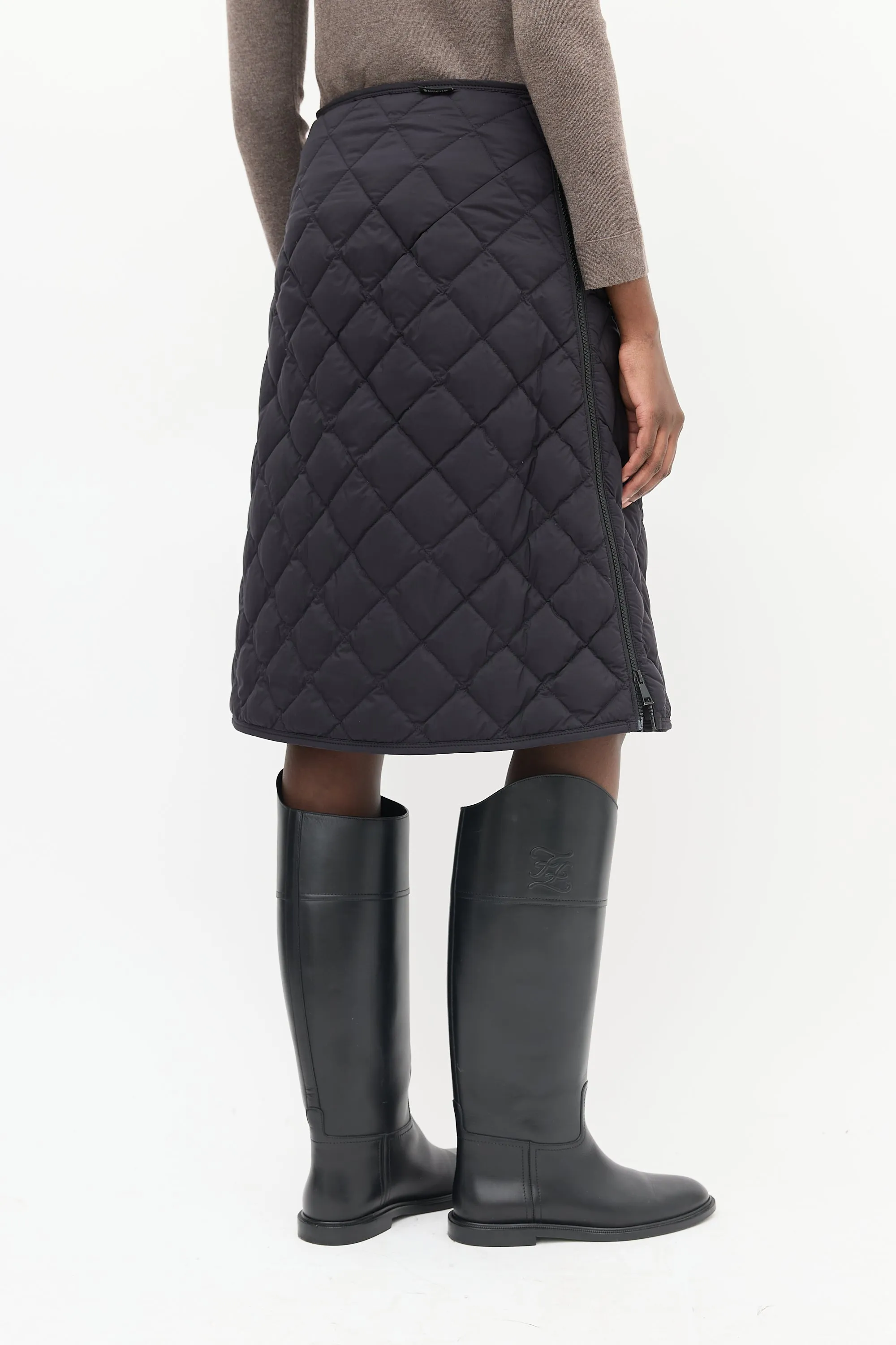 Black Quilted Gonna Midi Skirt