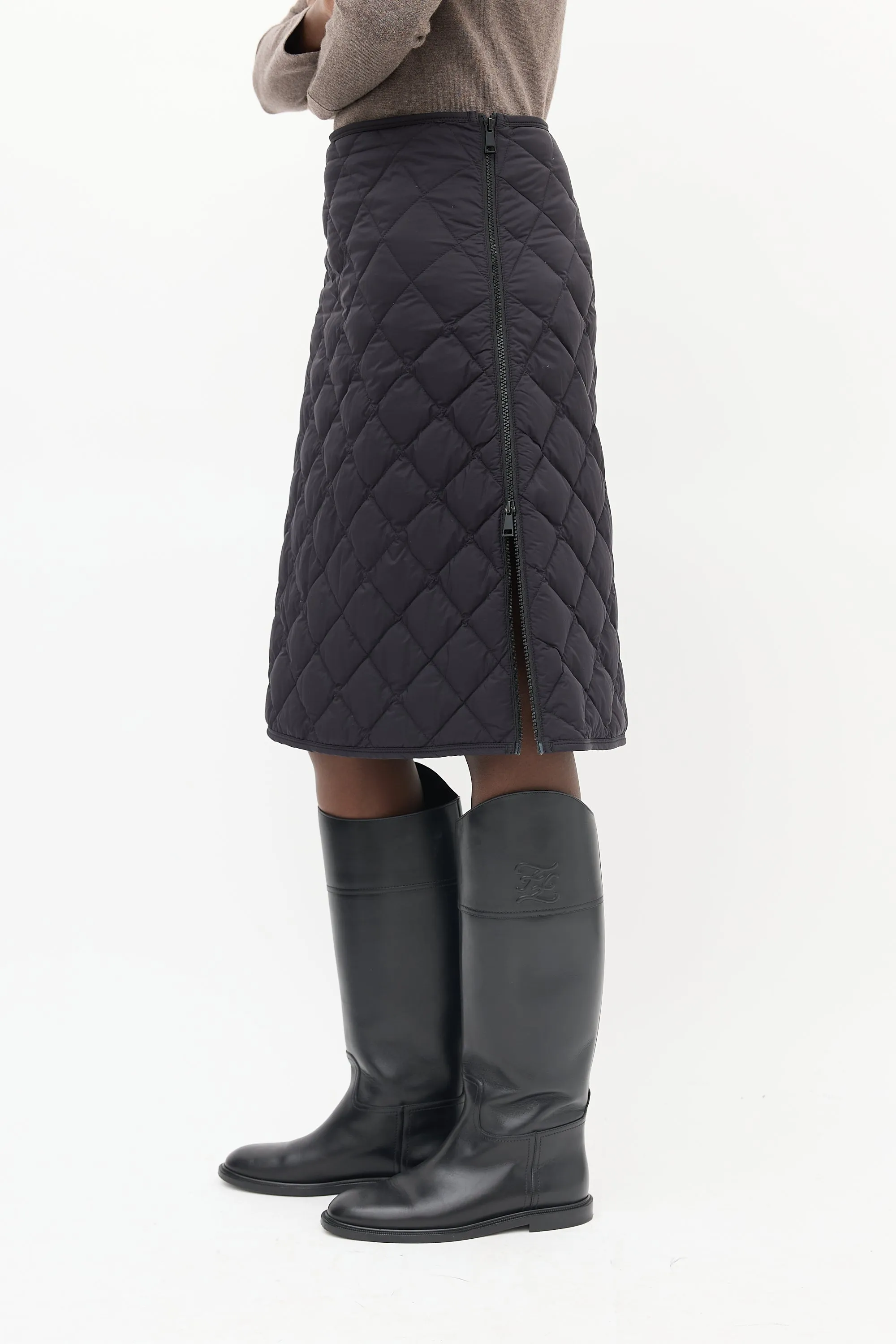 Black Quilted Gonna Midi Skirt