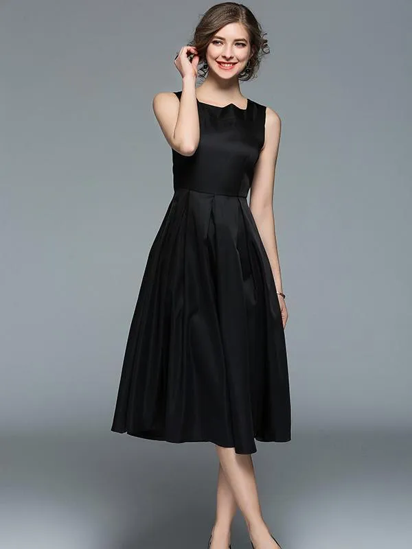 Black Waisted Sleeveless Midi Dress