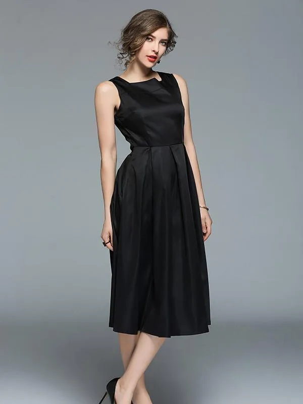 Black Waisted Sleeveless Midi Dress