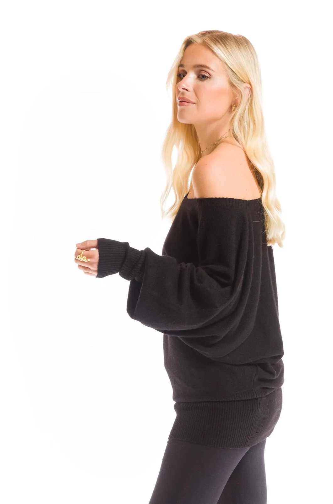 CASHMERE RAGLAN JUMPER BLACK