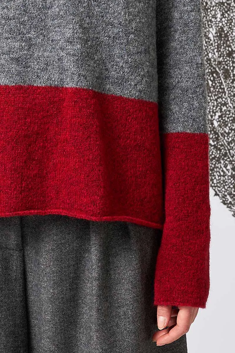 Chimney Neck Sweater Grey/Red