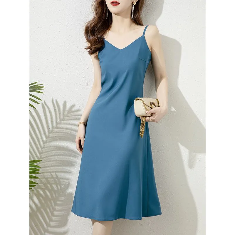 French Style Versatile Cami Slim-Fit Satin Finish Solid Color Chic Dress