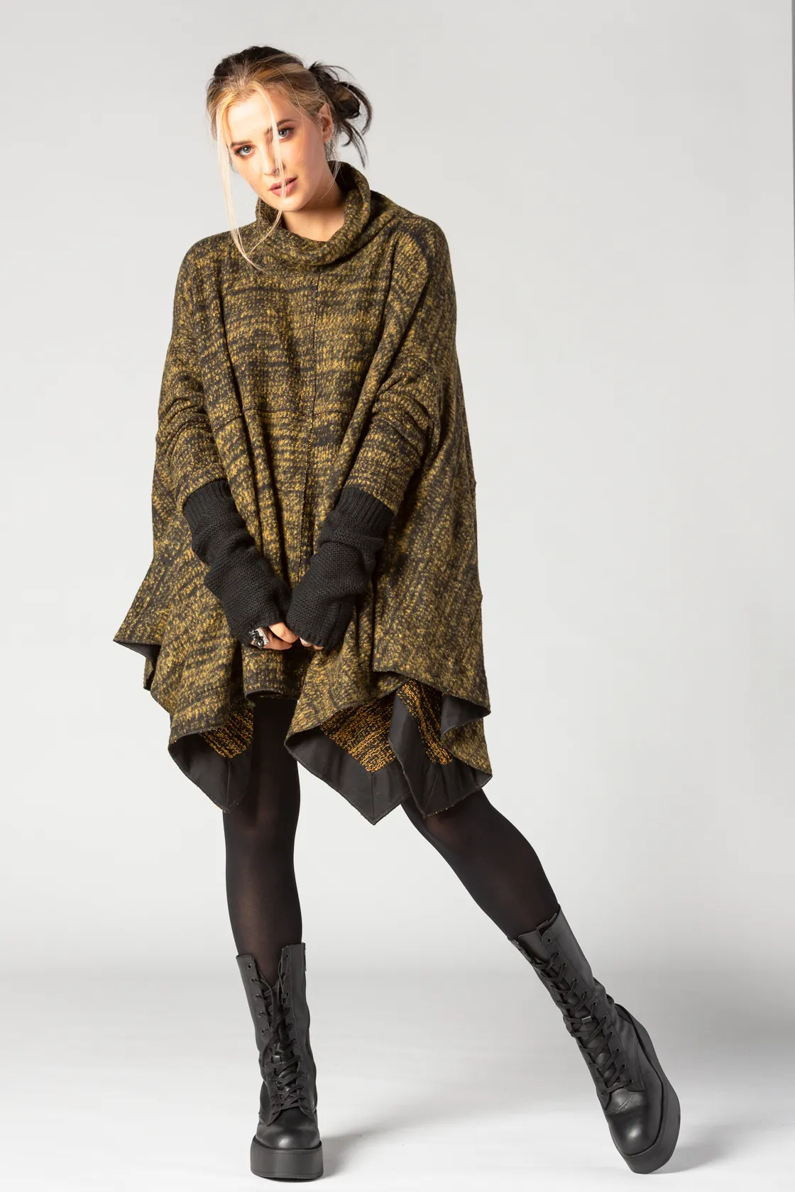 GERSHON Poncho in Mustard