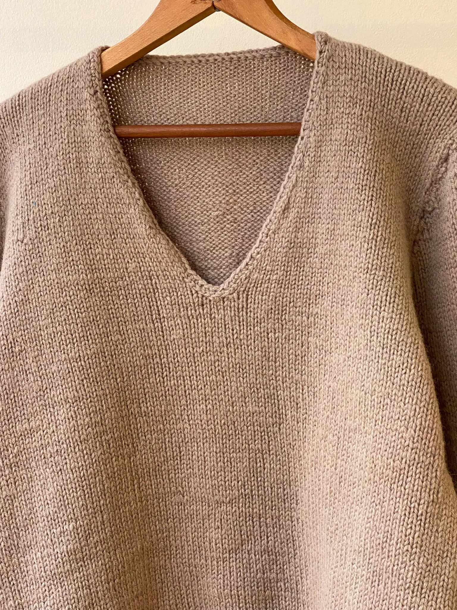 Hand Knit V-Neck Sweater—[S]