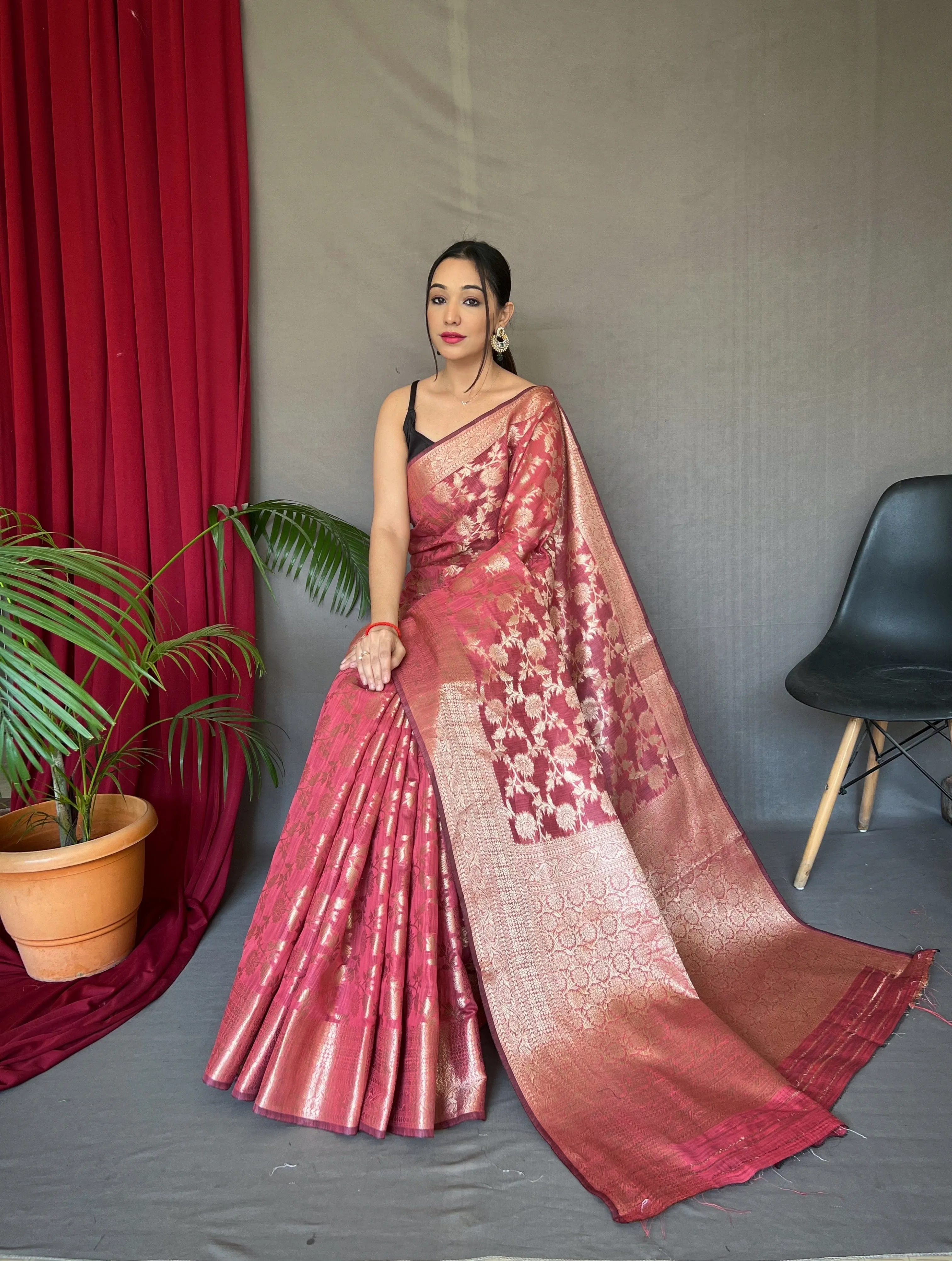 Indian Red Saree in Cotton Linen