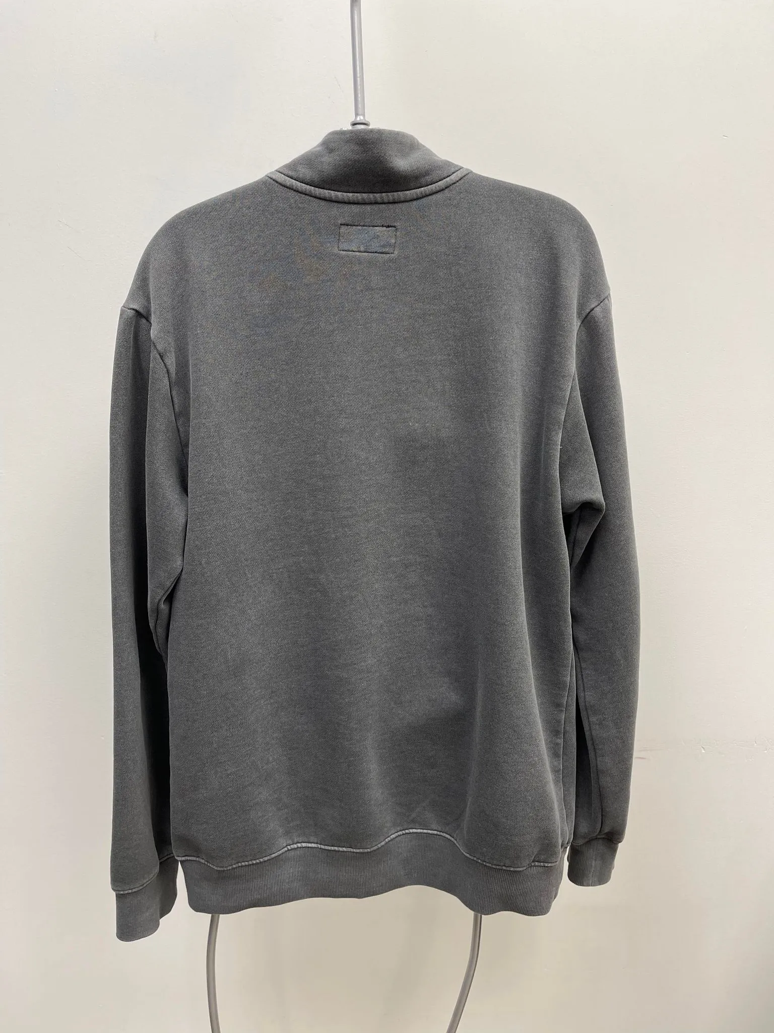 Men's Original Use Long Sleeve Sweater, Medium