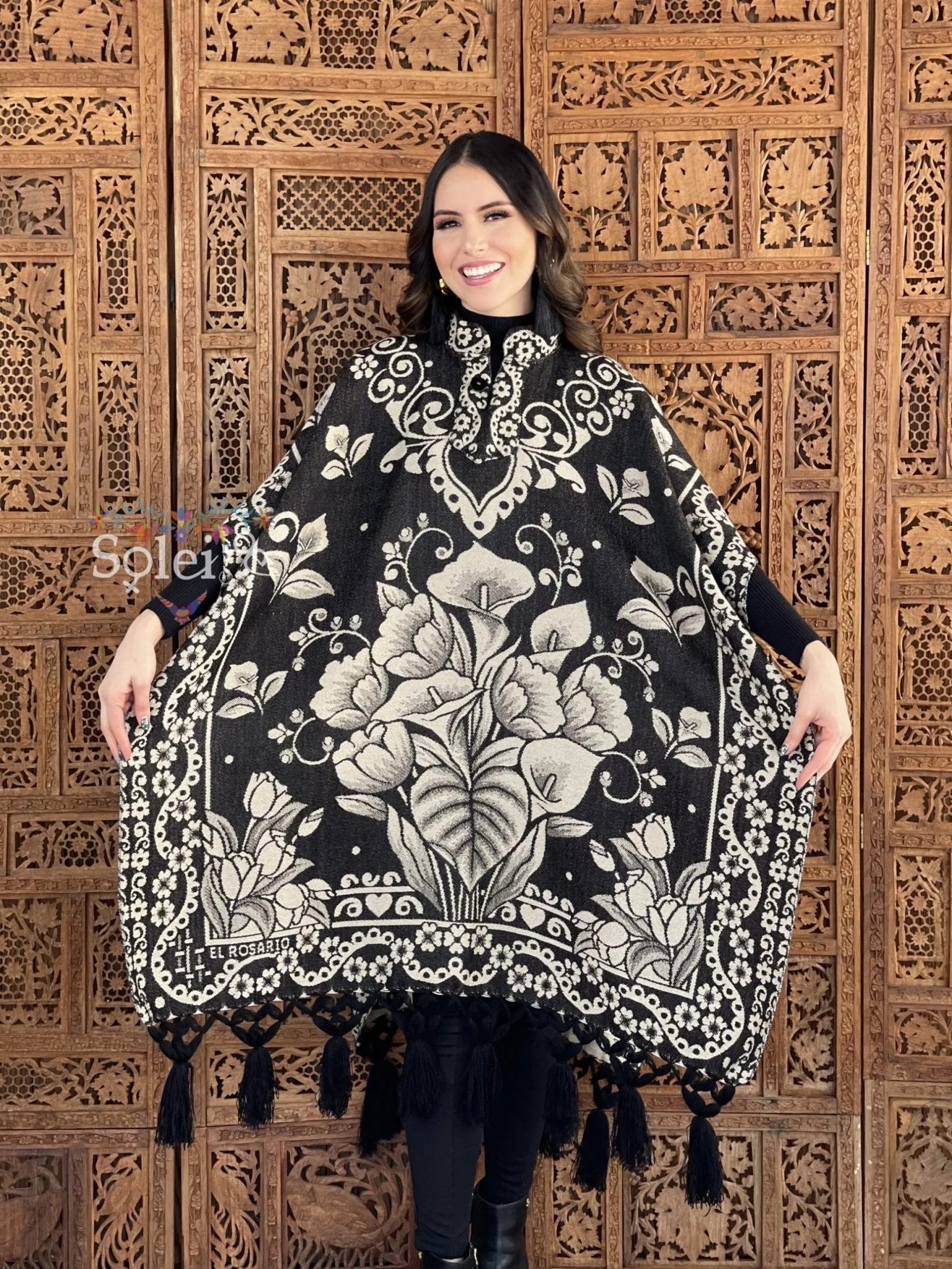 Mexican Traditional Calla Lily Poncho. Gaban Alcatraz Fino.