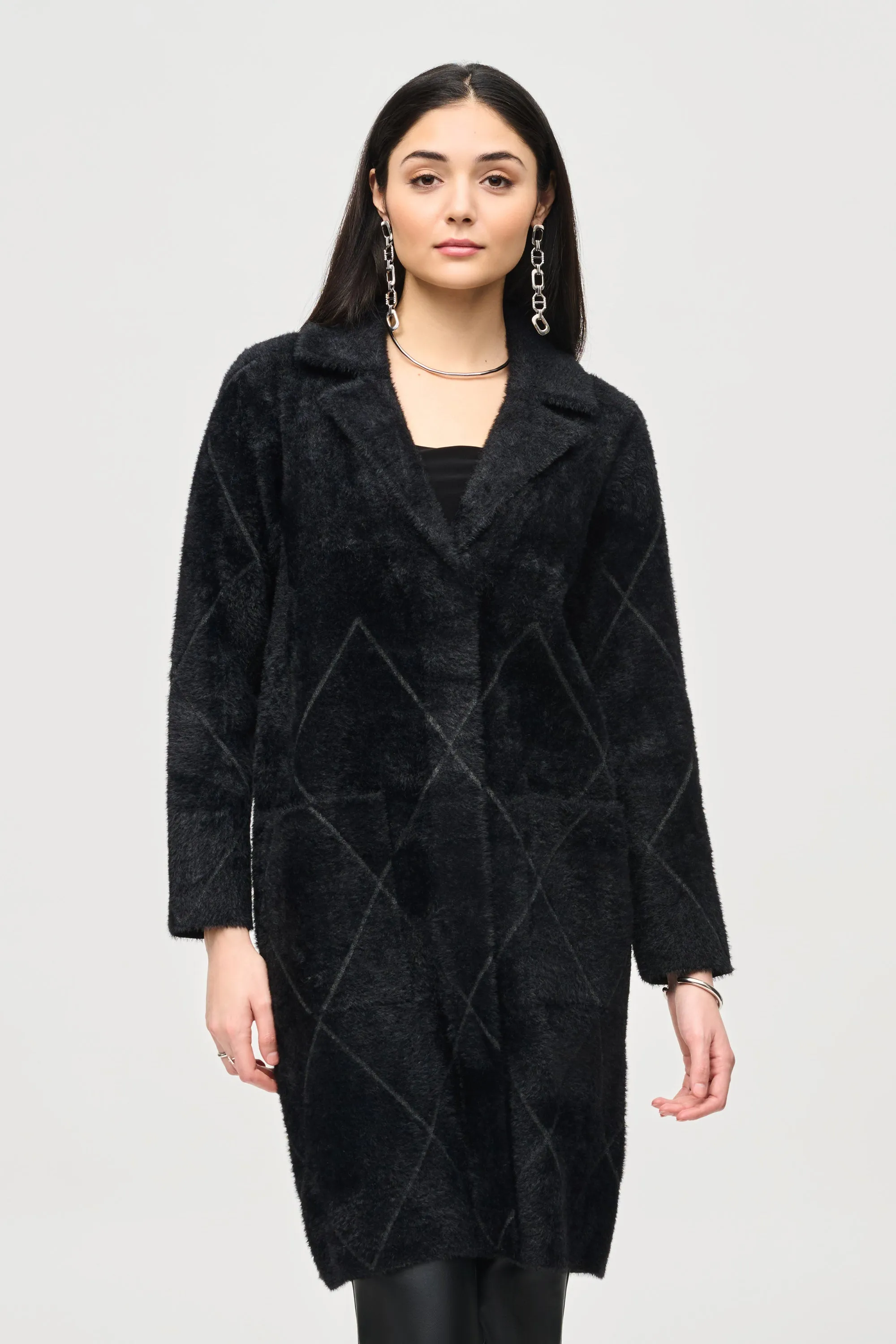 Notched Collar Coat
233951F24
Hots/JR Favorites/Hero Style