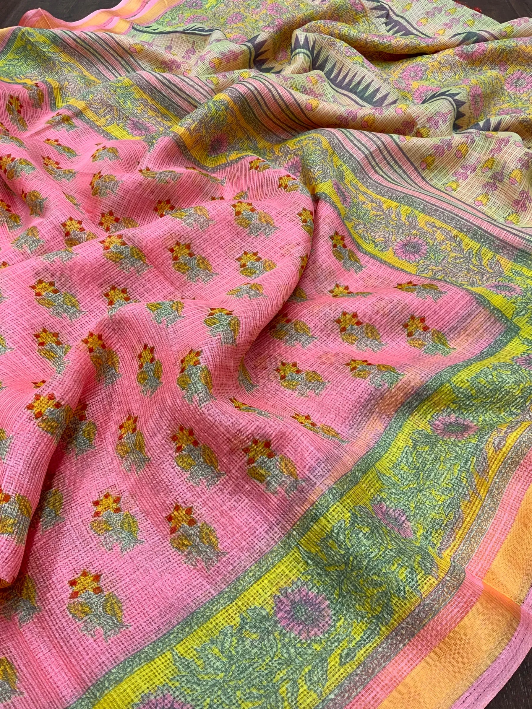 Sophisticated Women's Kota Silk Saree: Opulently Soft, Intricately Printed, and Adorned with a Weaving Pattu Border