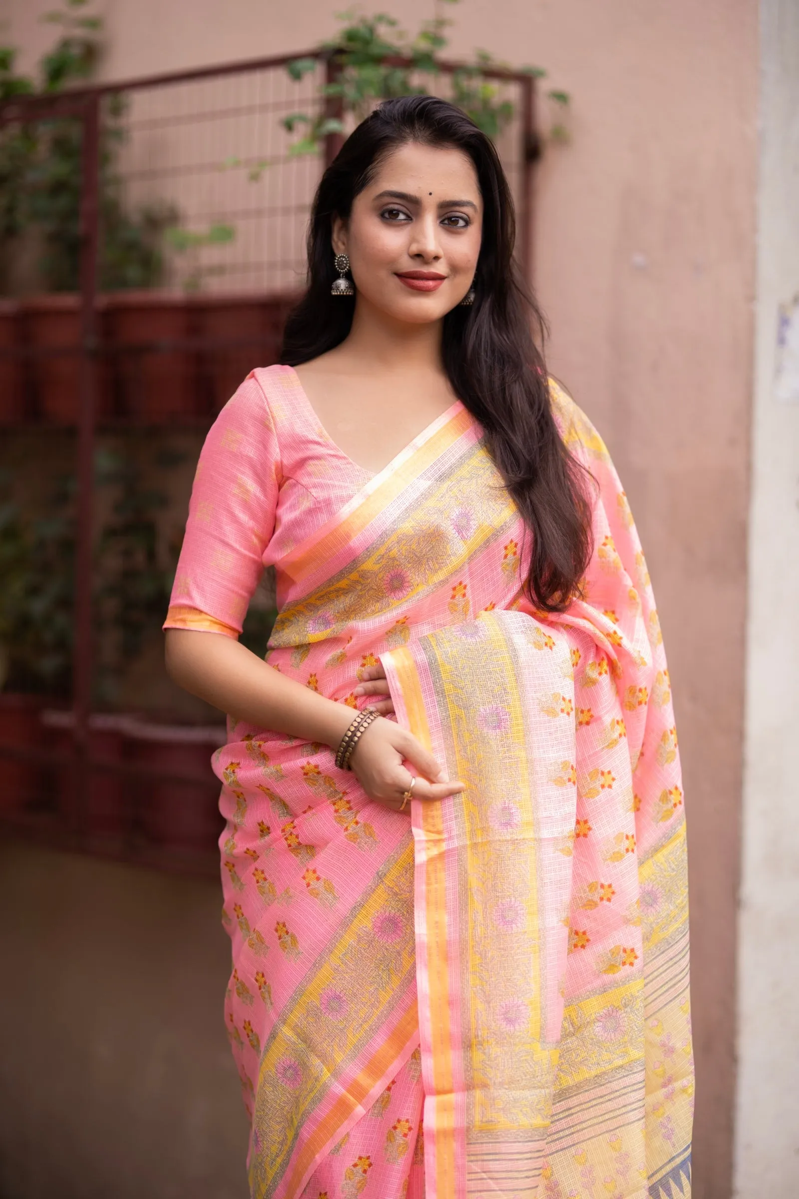 Sophisticated Women's Kota Silk Saree: Opulently Soft, Intricately Printed, and Adorned with a Weaving Pattu Border