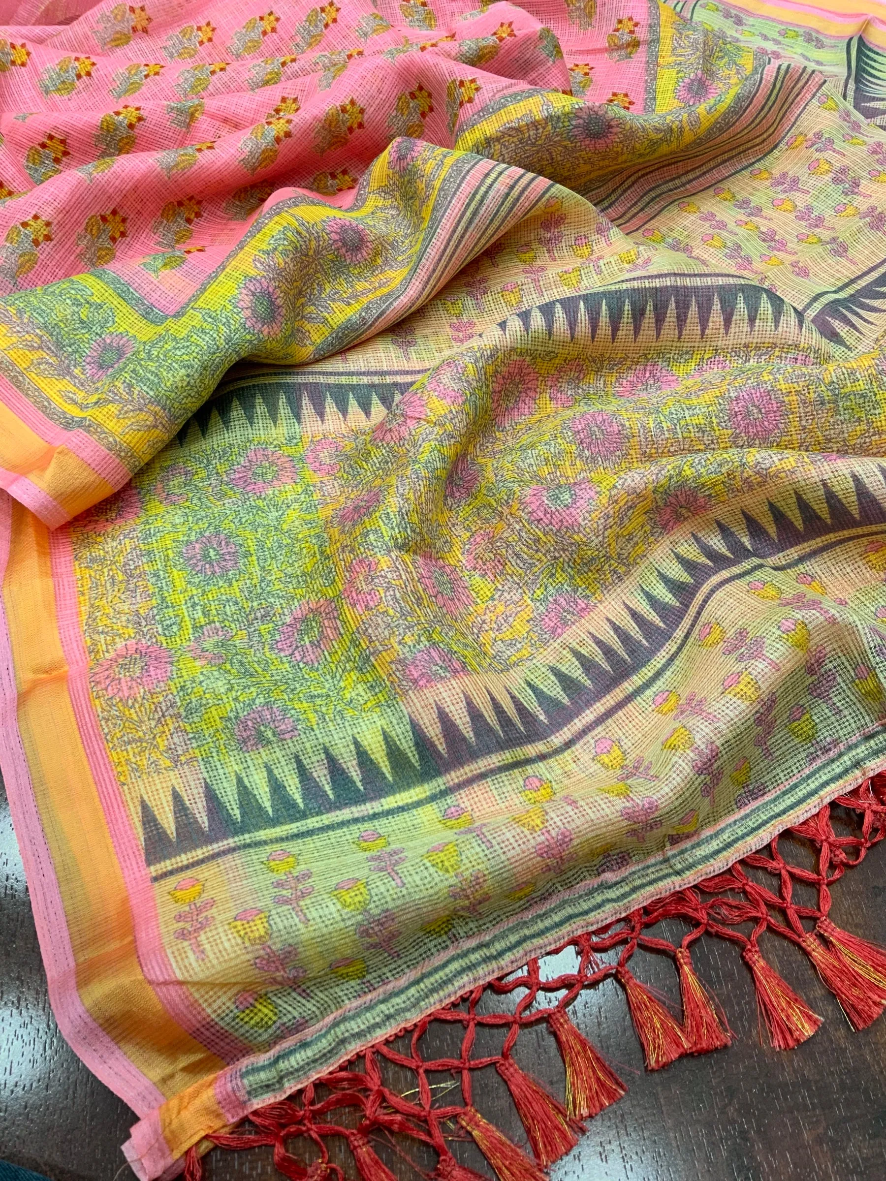 Sophisticated Women's Kota Silk Saree: Opulently Soft, Intricately Printed, and Adorned with a Weaving Pattu Border