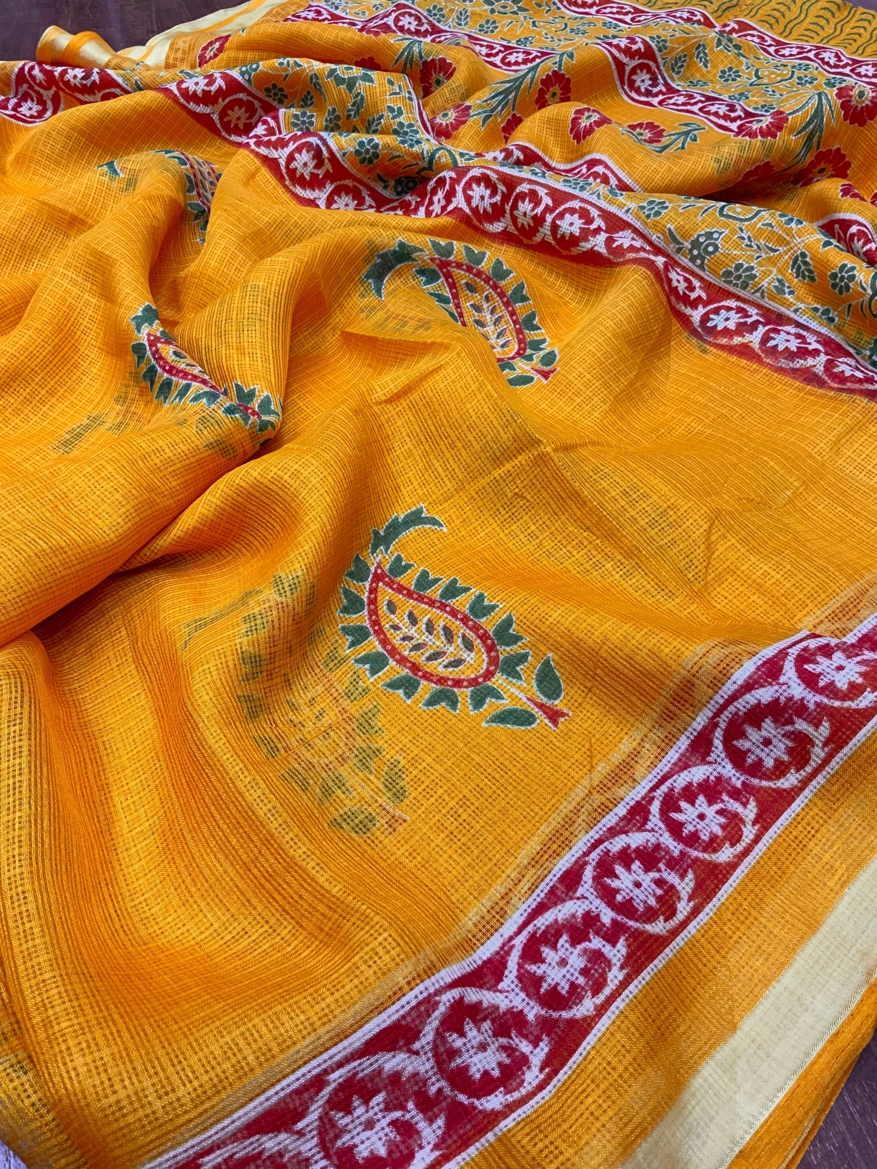 Sophisticated Women's Kota Silk Saree: Soft, Printed, and Enriched with Weaving Pattu Border