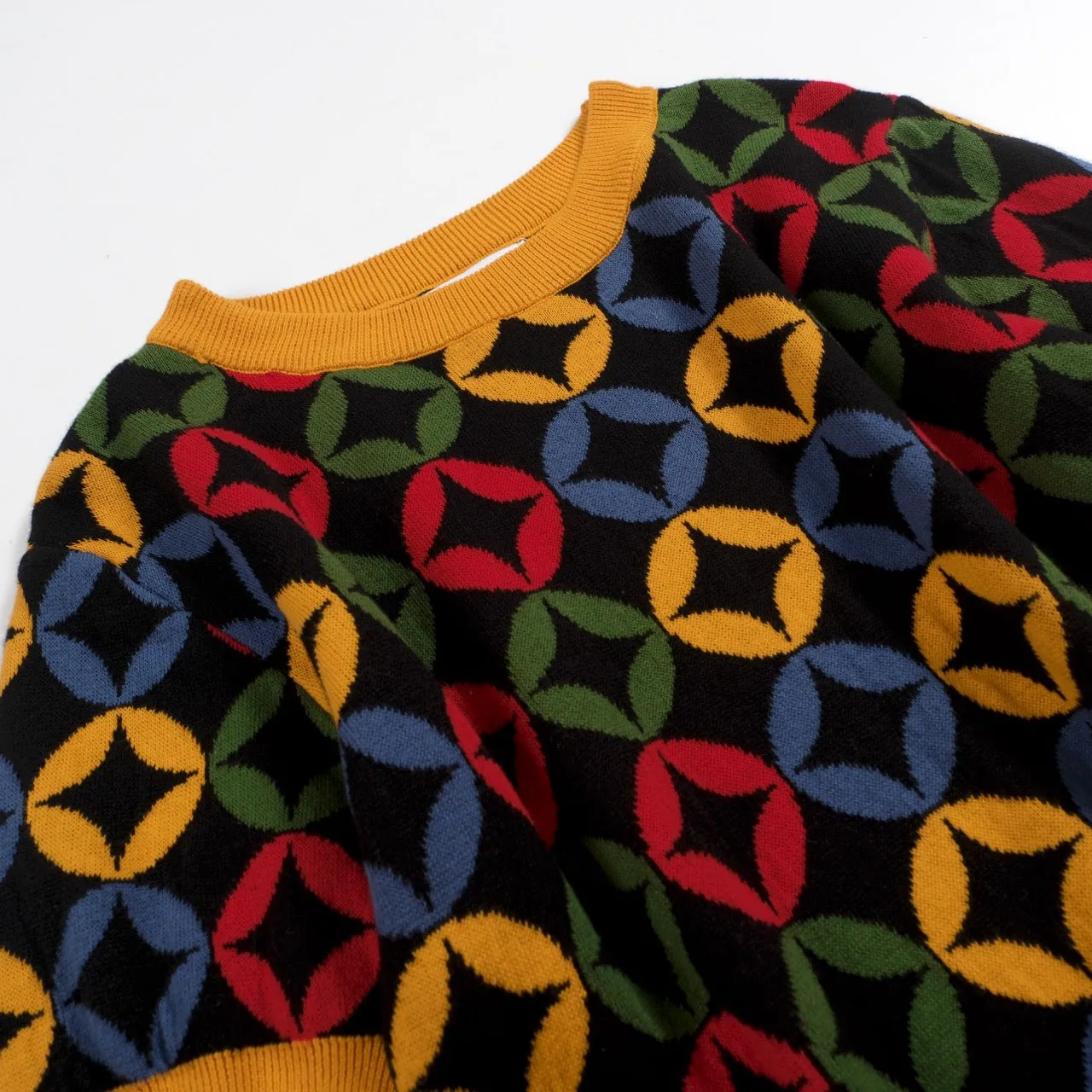 Women's Colorful Knitted T-shirt With Geometry