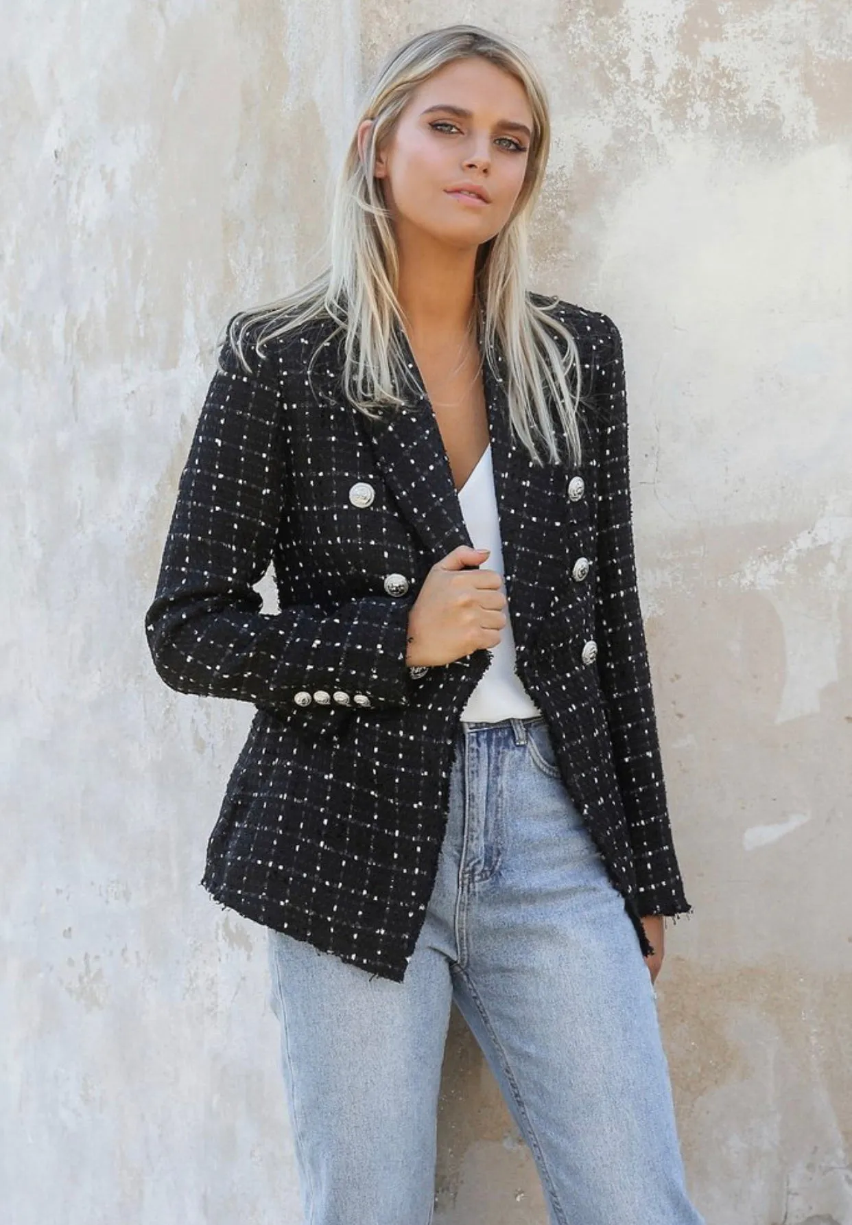 Wynter black blazer